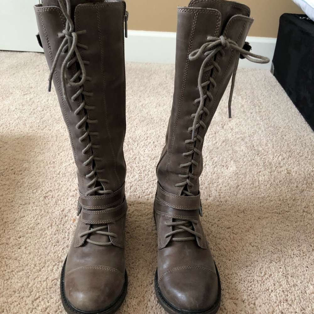 Lucky brand Neel lace-up boots 6.5
